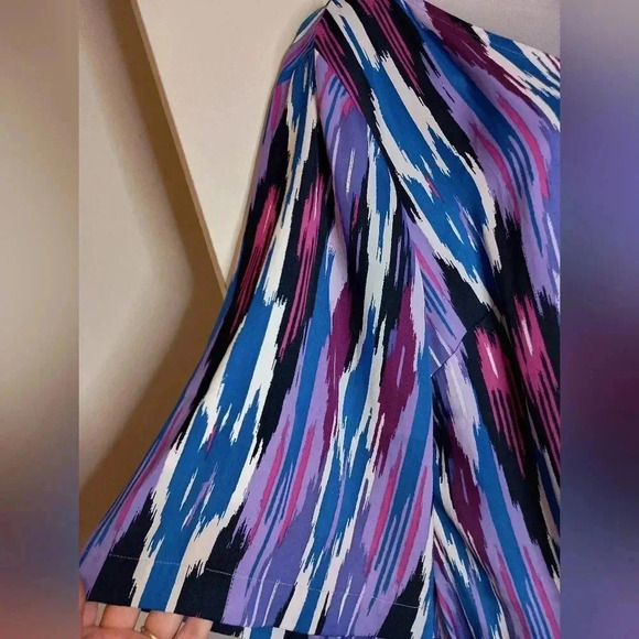 2 FOR 25$ IMAN blouse- (#842) - Picture 3 of 7